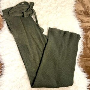 Who What Wear Crop Flare🌴